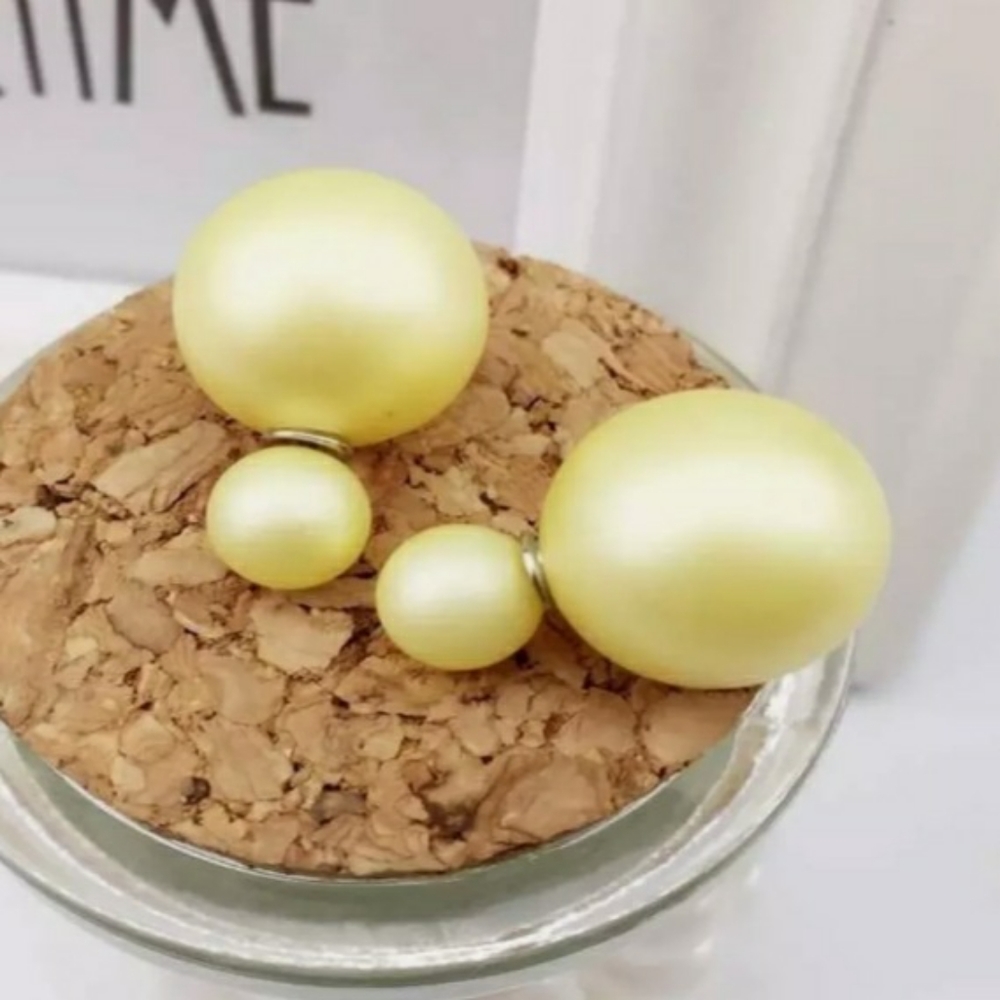 Large Oversized Double Ball Satin Matte Light Yellow Shell Pearl Stud Earrings - Picture 5 of 16